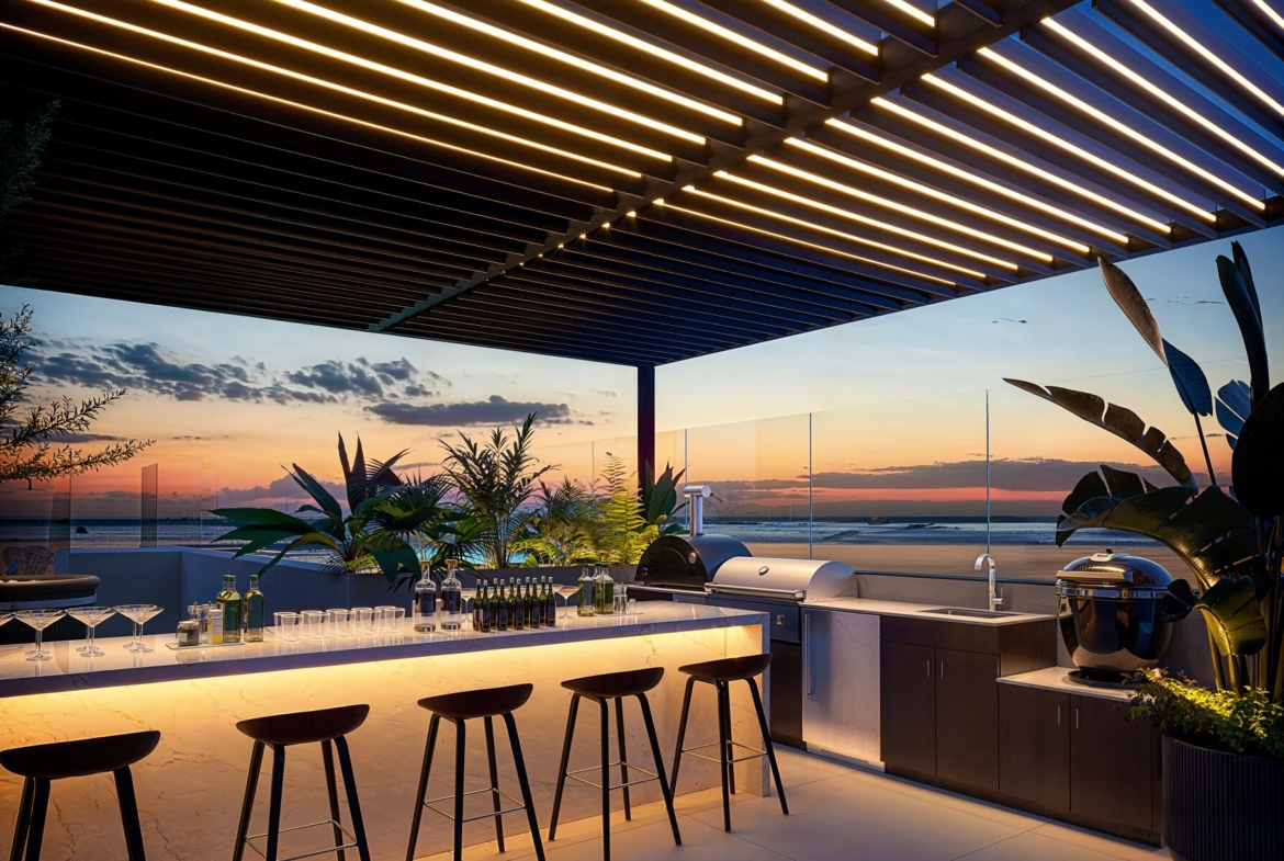 2 Dolce Vita Rooftop Lounge Bar at Sunset