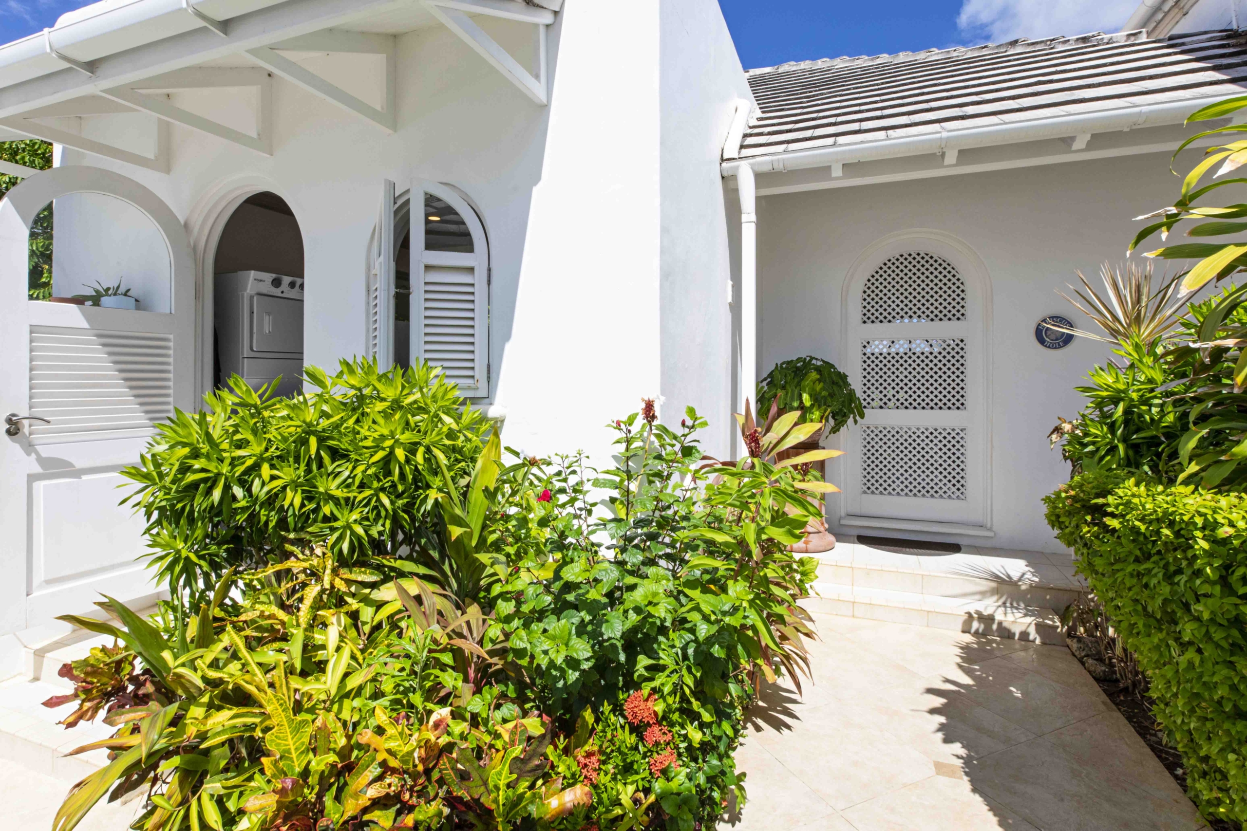 Cassia Heights 7 royal westmoreland front entrance