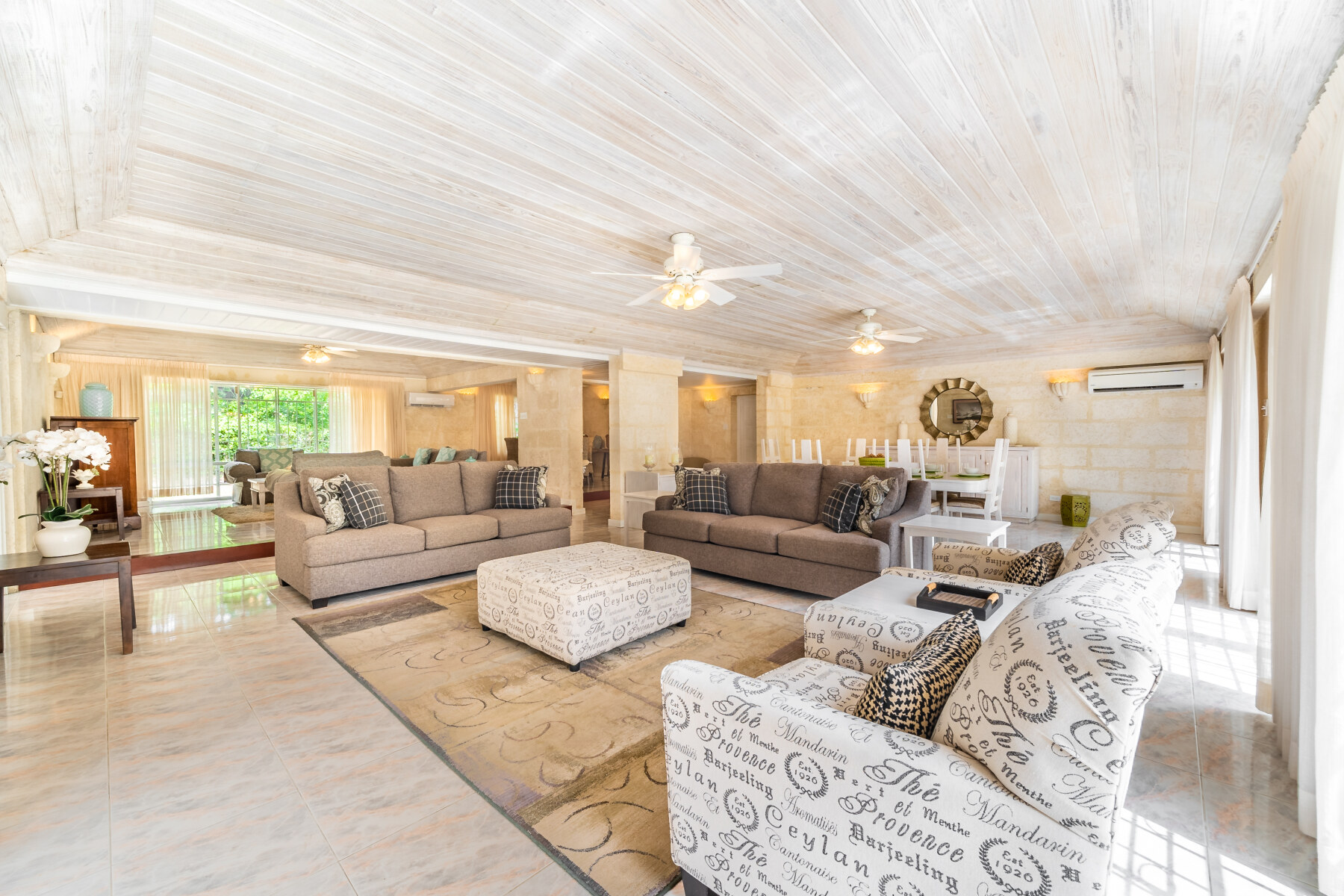 Sandy Lane Franklins House living room