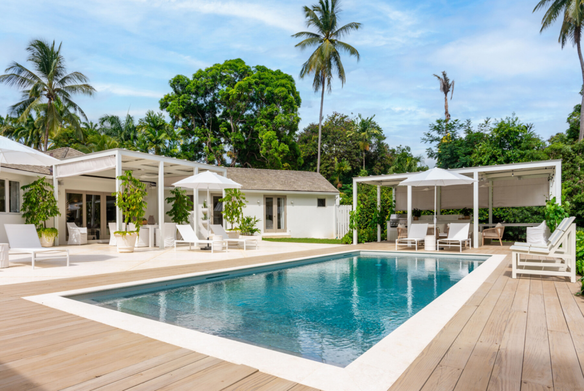 honeycomb house swimmingpool