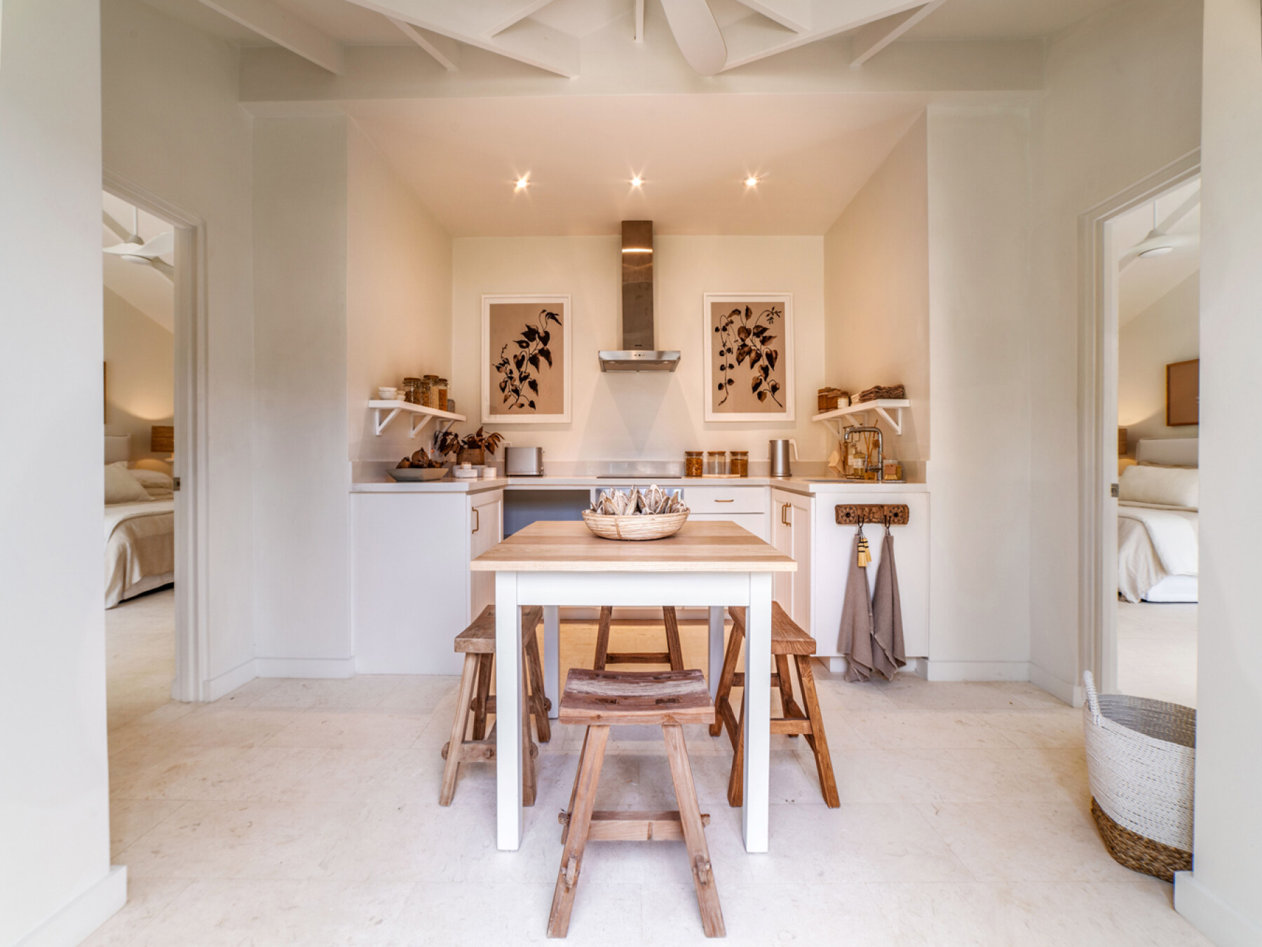 honeycomb house kitchen table